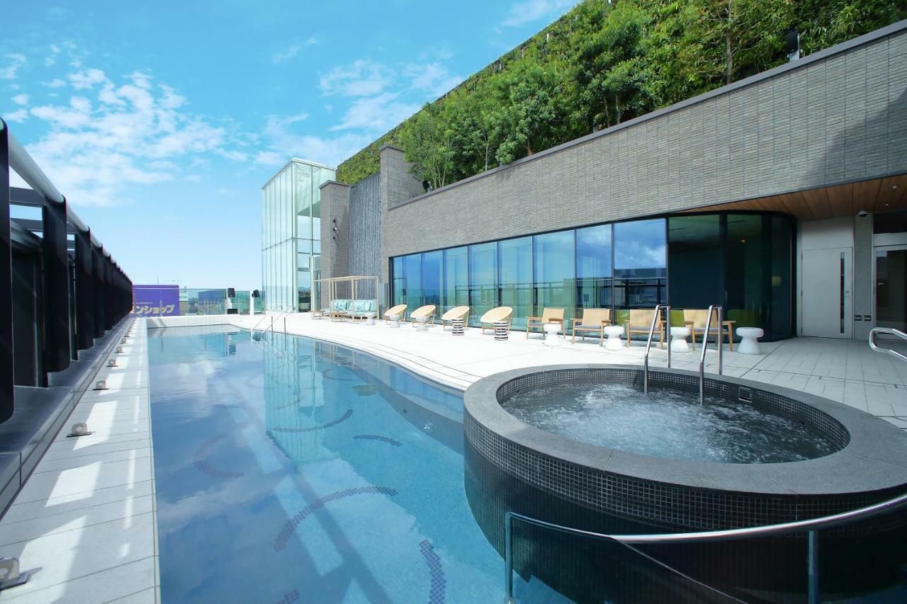 Miyako Hotel Hakata Fukuoka  Exterior foto The rooftop pool at The Standard East Village